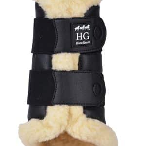 HorseGuard dressurgamacher med imiteret lammefoer Hvid M